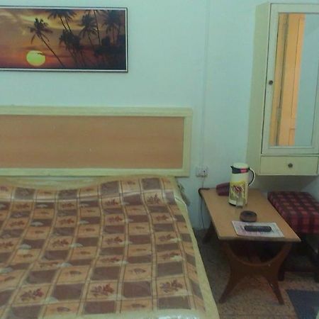 Hotel Raj Deluxe Аллахабад Номер фото